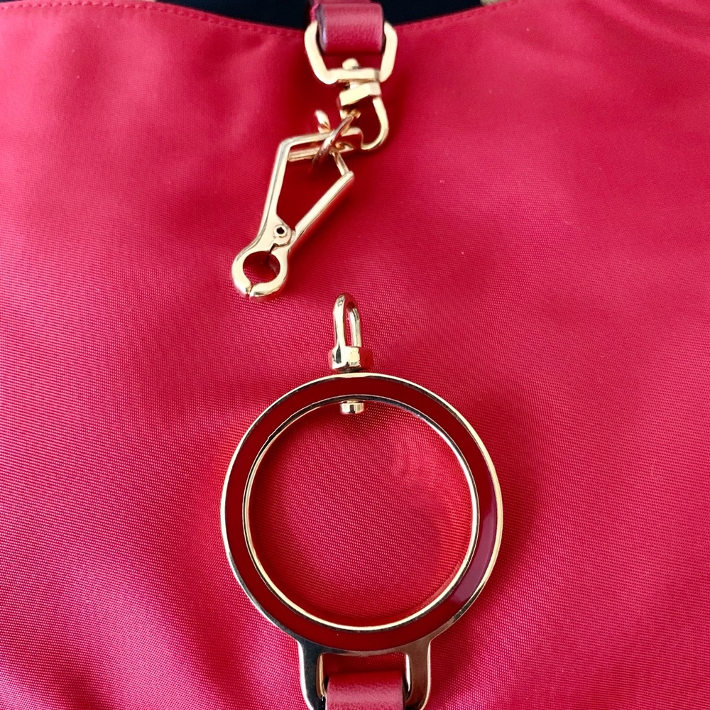 Adorable 🥰LITTLE PRADA TOMATO 🍅 RED BAG - Picture 10 of 12